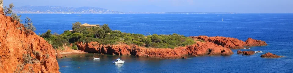 Les Roches Rouges